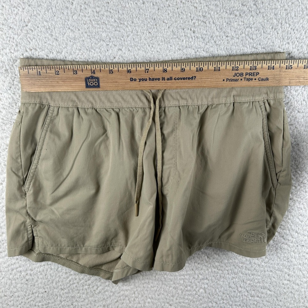The North Face Shorts Womens Size Medium Beige Quick Dry Hiking Athletic 4" - Picture 11 of 15